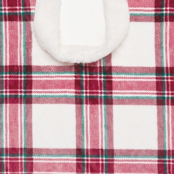 Red Green Plaid Plush Cape Coat with Deep Pockets NEW ! - Picture 3 of 11